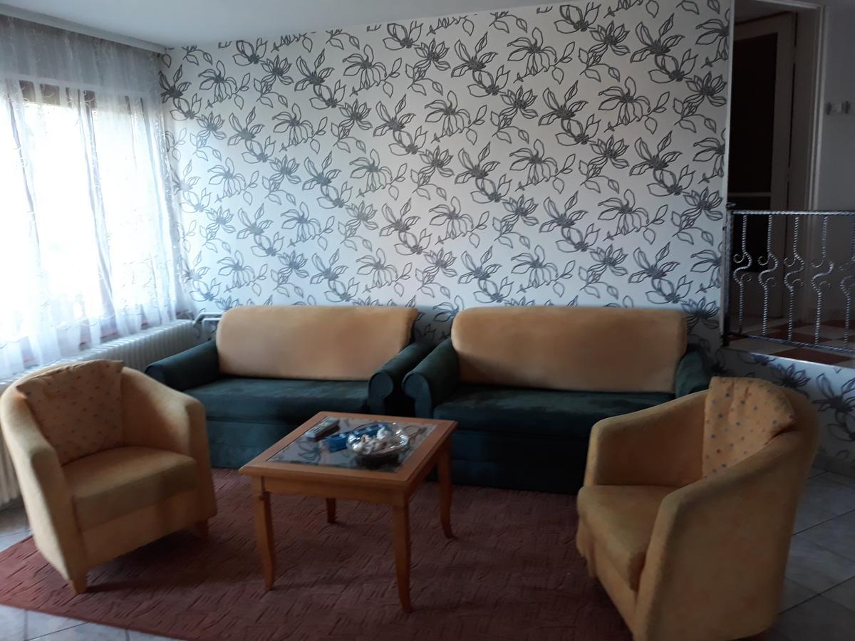 Rozsa Apartman Lenti Esterno foto