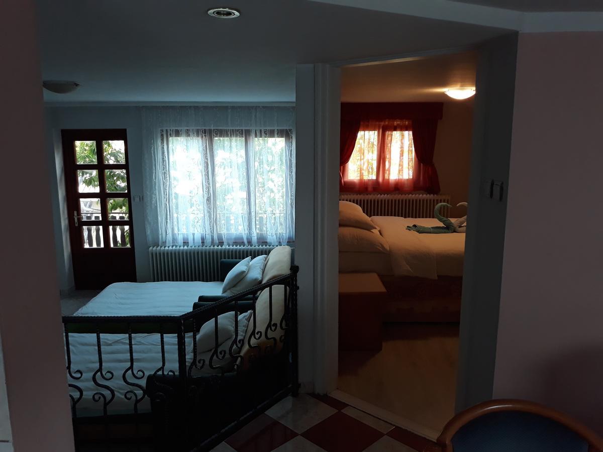 Rozsa Apartman Lenti Esterno foto